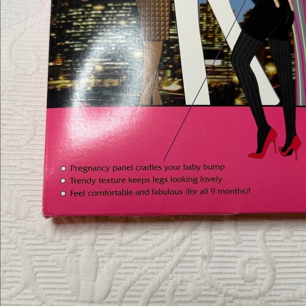 ASSETS by Sara Blakely stylish maternity